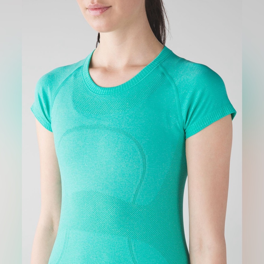 Lululemon Swiftly Tech Short Sleeve Green